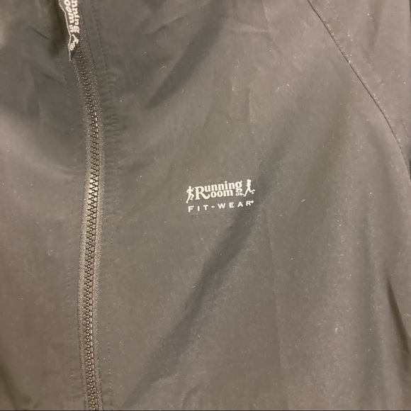 THE RUNNING  ROOM Sz S Reflective Band High Low Hem Light Jacket Unisex - Picture 2 of 7